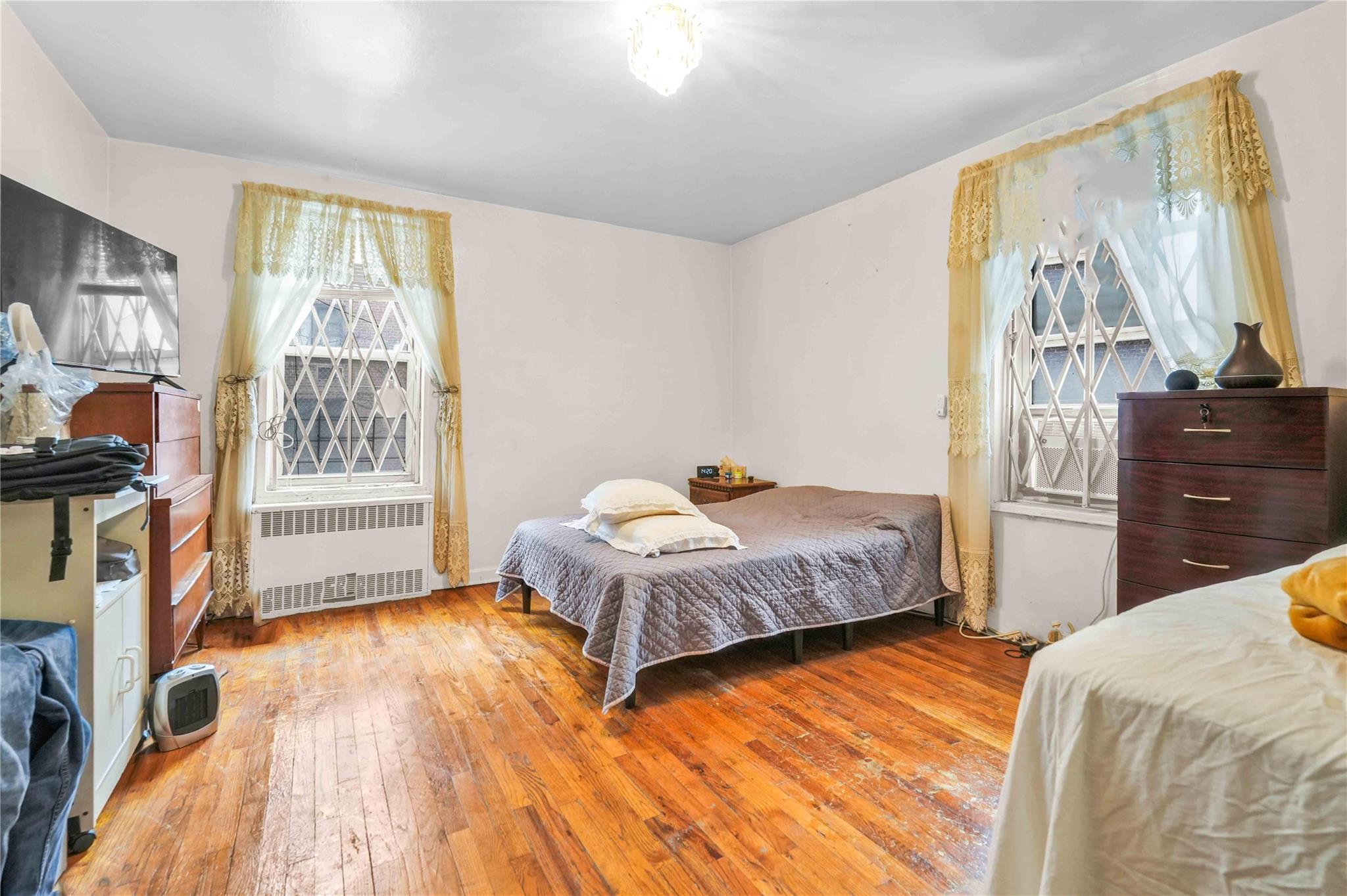 #20 photo, 42-25 80th Street, クイーンズ区 Elmhurst , NY 11373