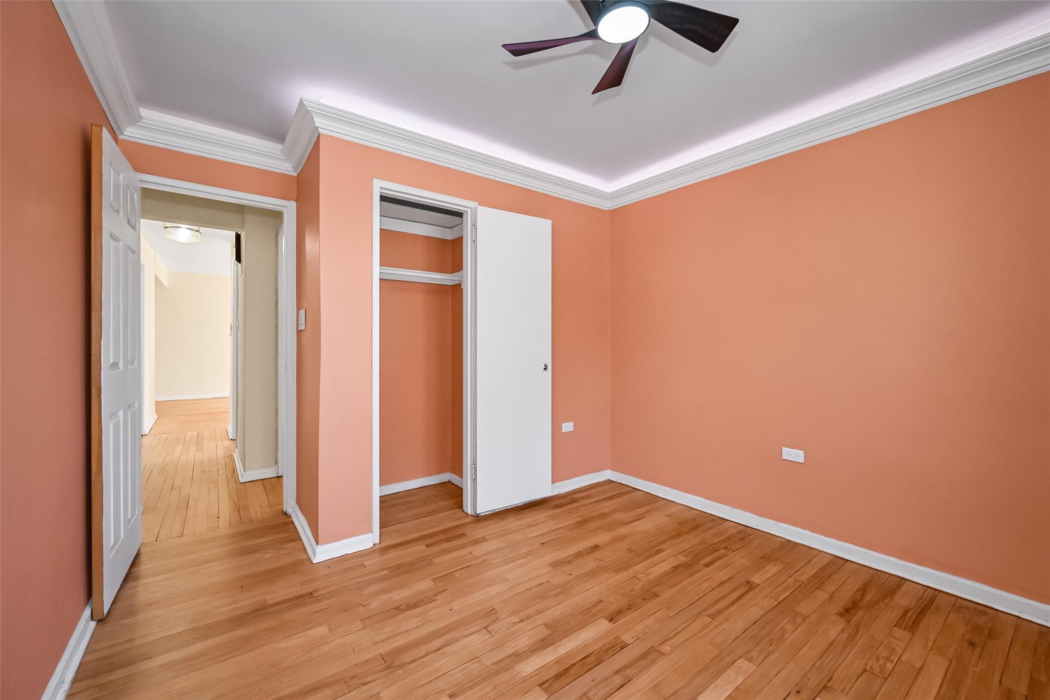 #13 photo, 99-10 60th Avenue, クイーンズ区 Corona , NY 11368