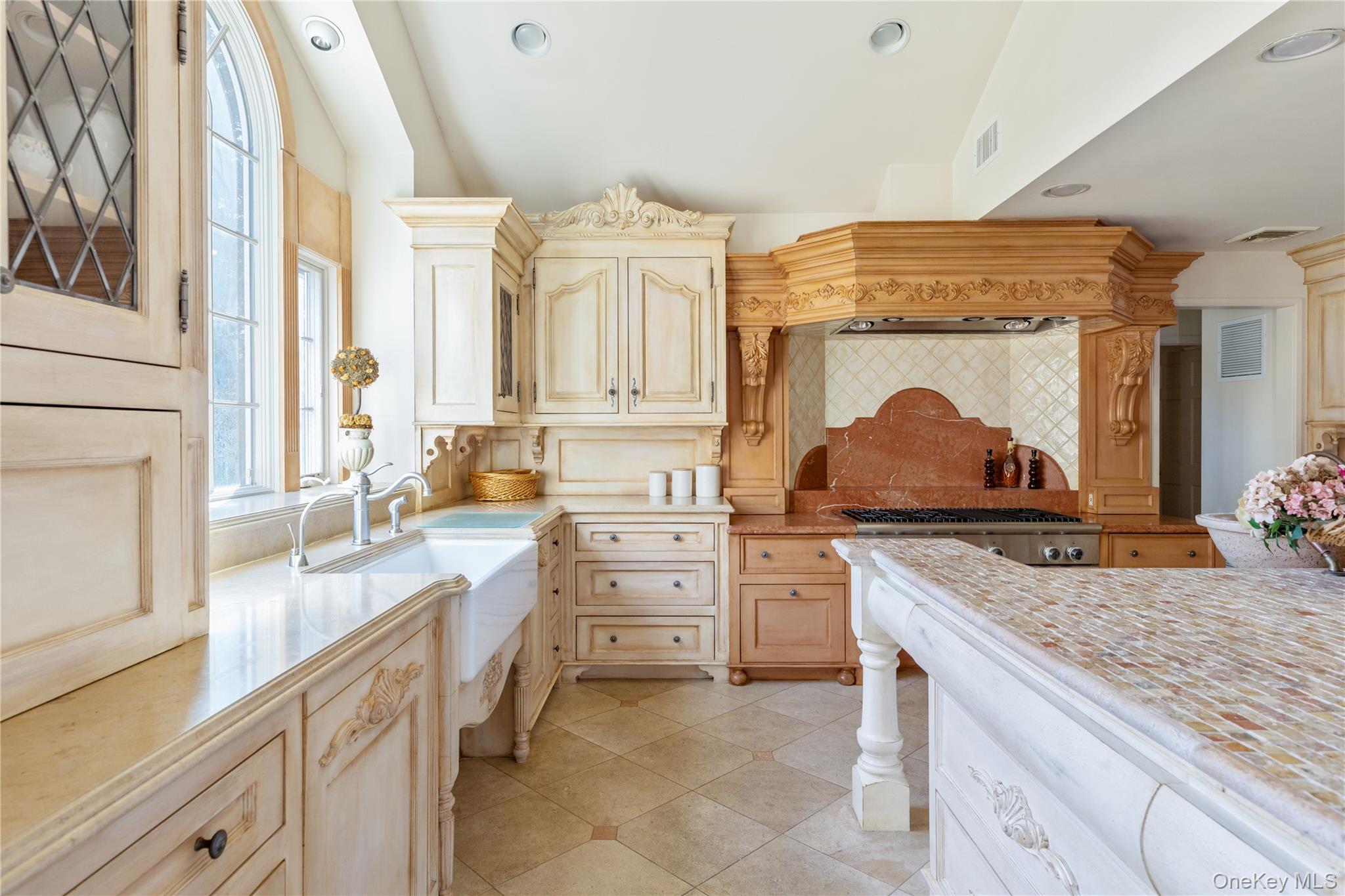 #11 photo, 6 Longridge Lane, ناسو Old Brookville , NY 11545