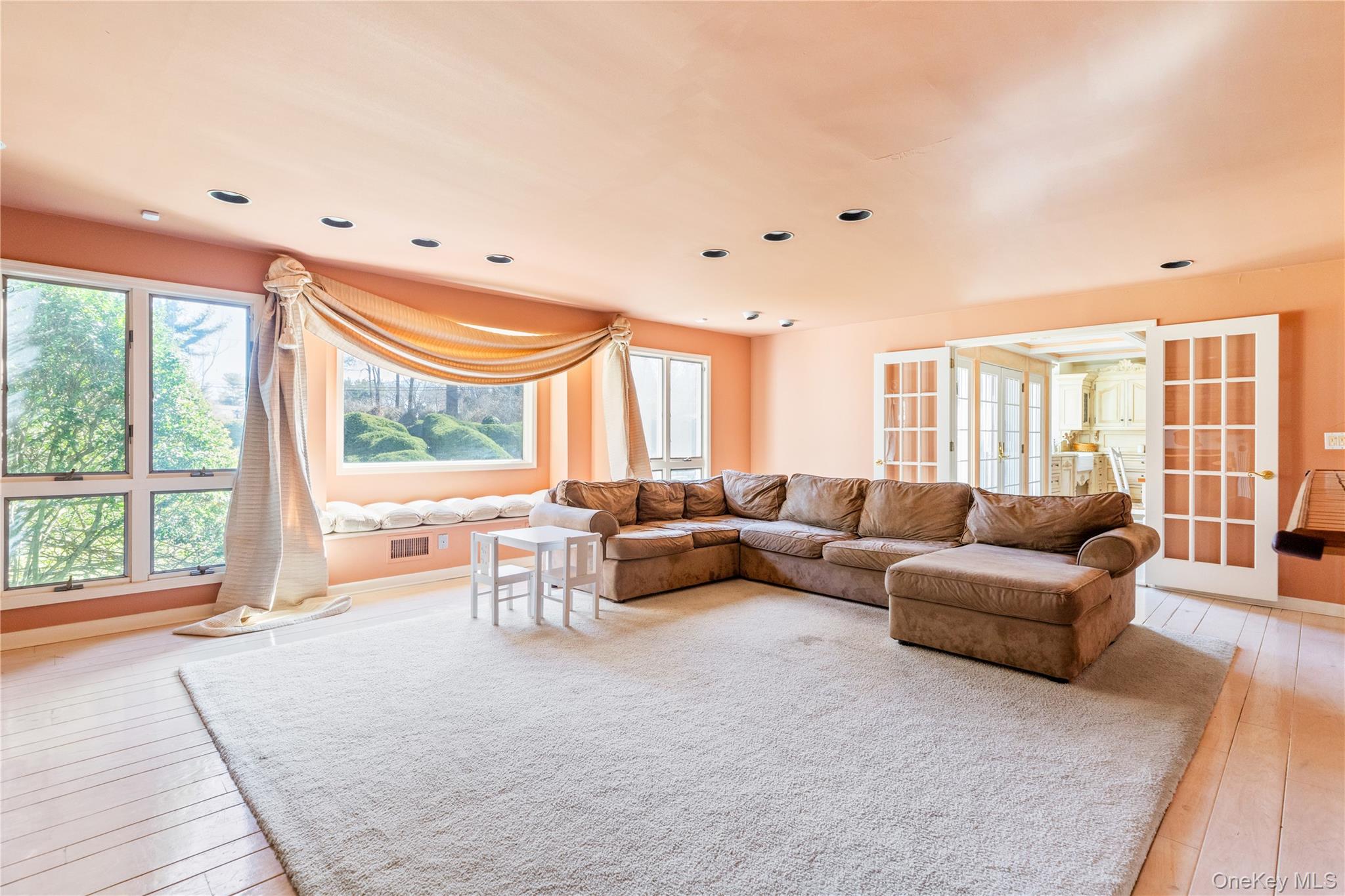 #8 photo, 6 Longridge Lane, ناسو Old Brookville , NY 11545