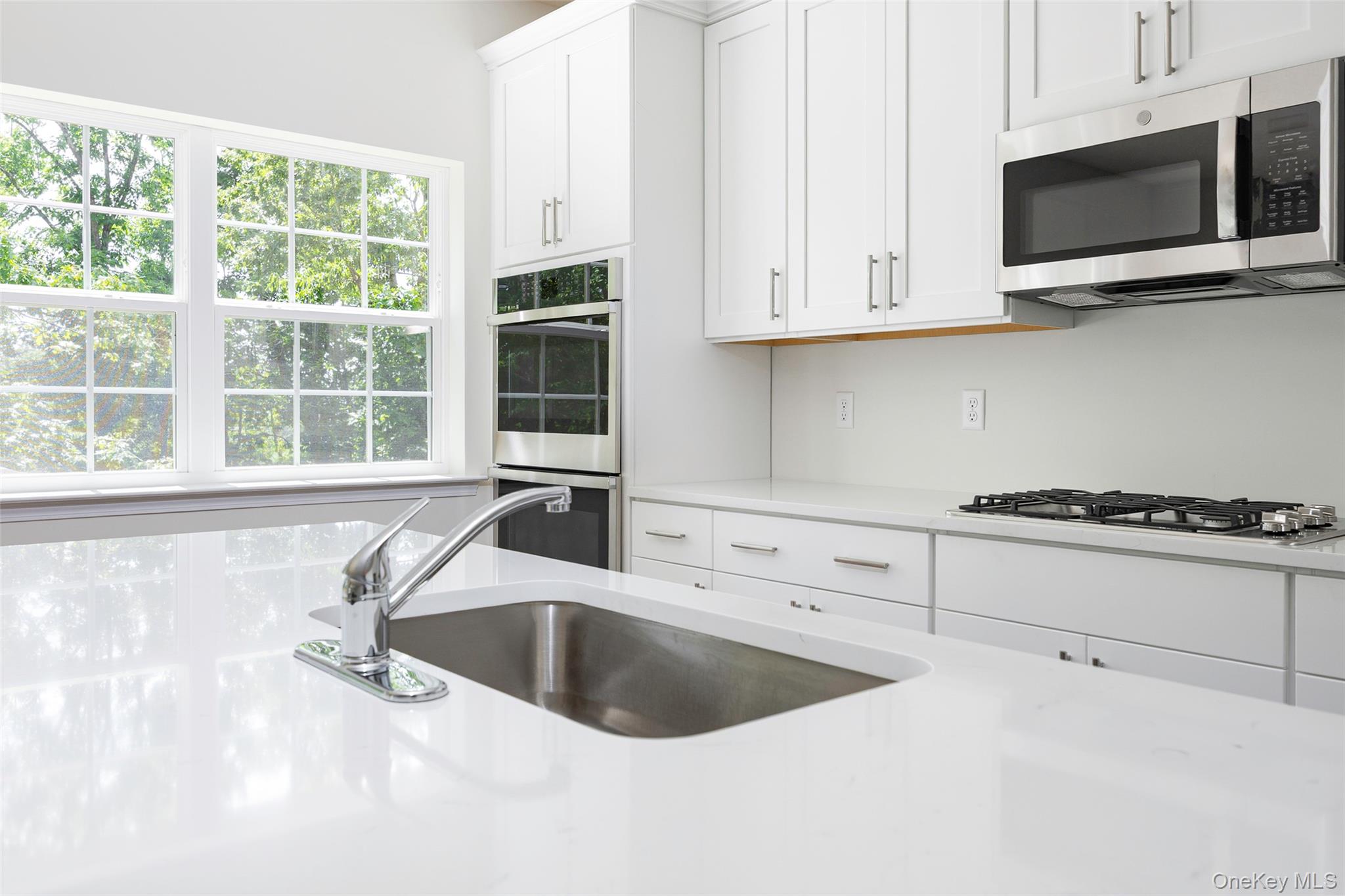 #5 photo, 10 Page Court, Poughkeepsie , NY 12603