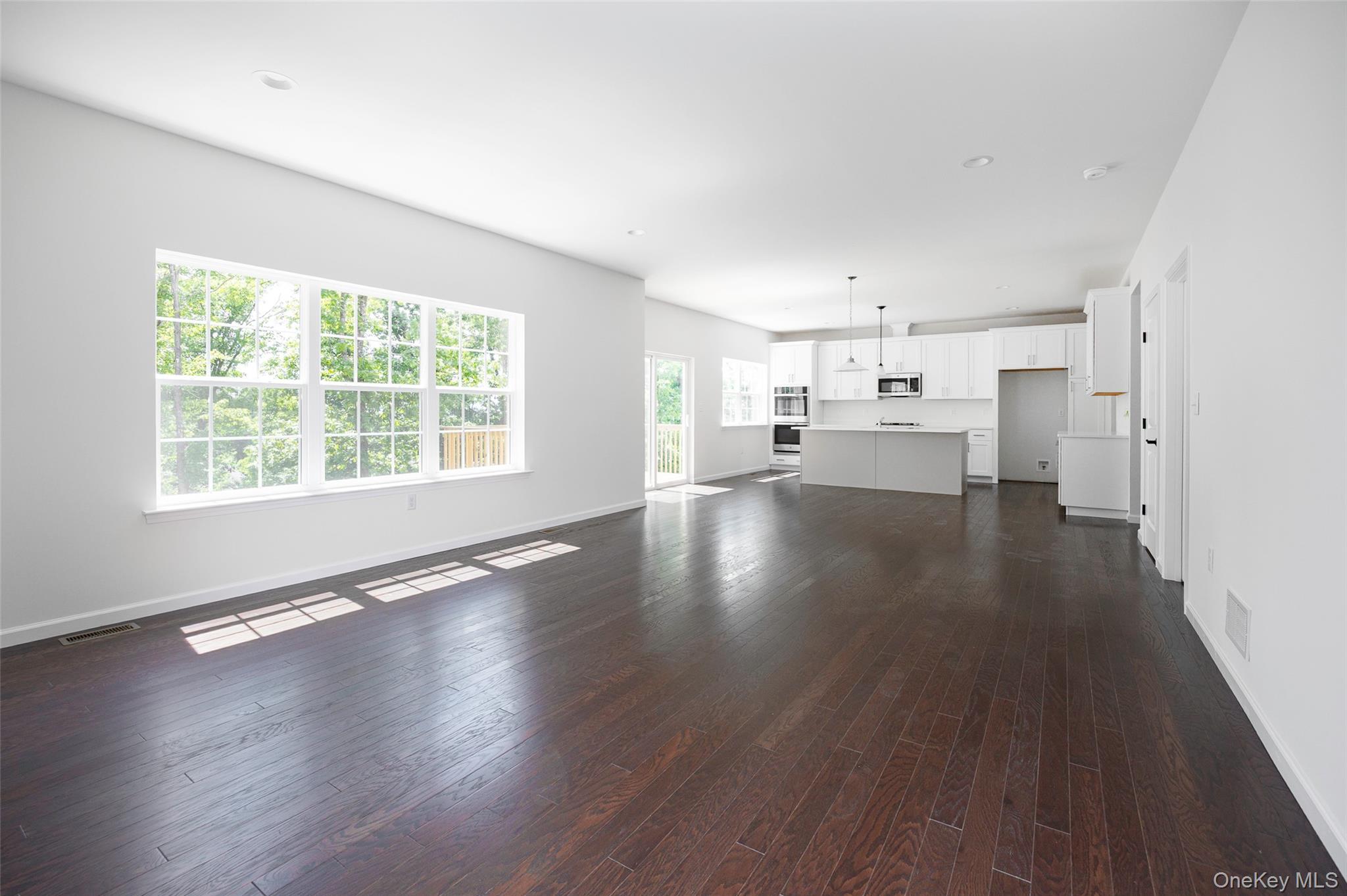 #7 photo, 10 Page Court, Poughkeepsie , NY 12603