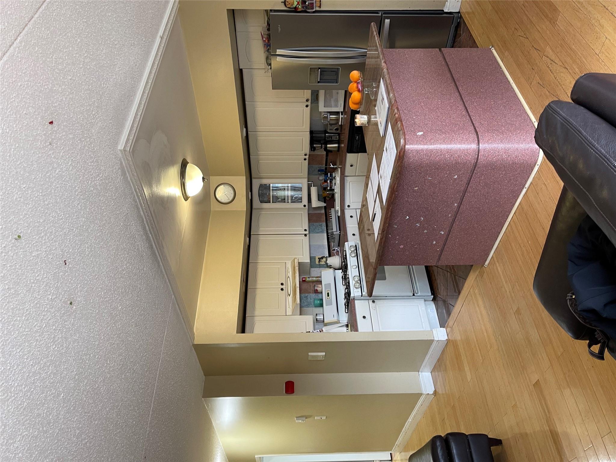 #13 photo, 71-18 Sutton Place, クイーンズ区 Fresh Meadows , NY 11365