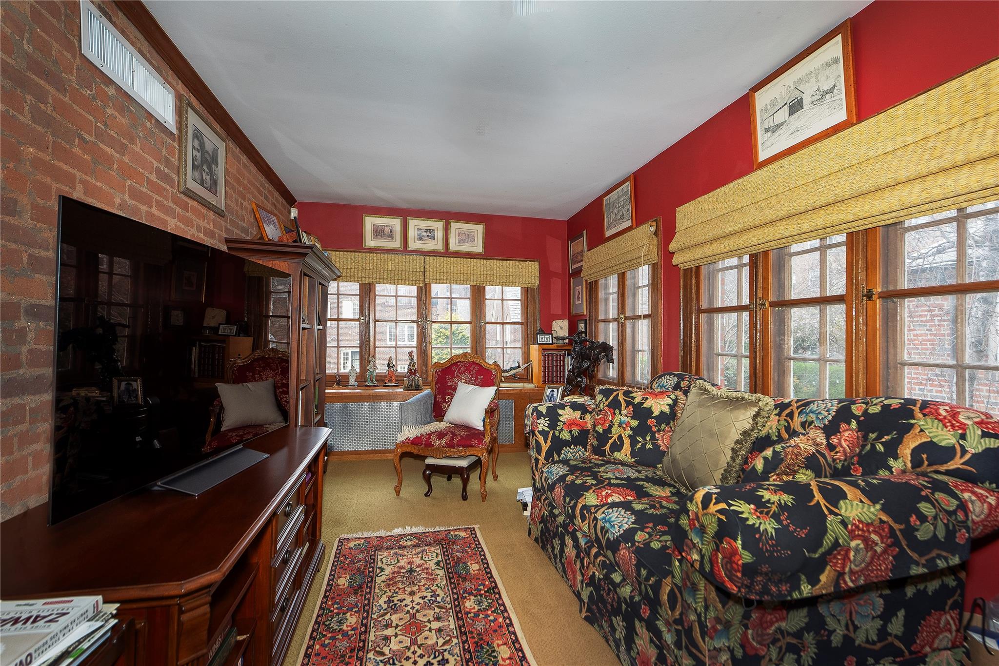 #7 photo, 34-22 87th Street, Jackson Heights , NY 11372