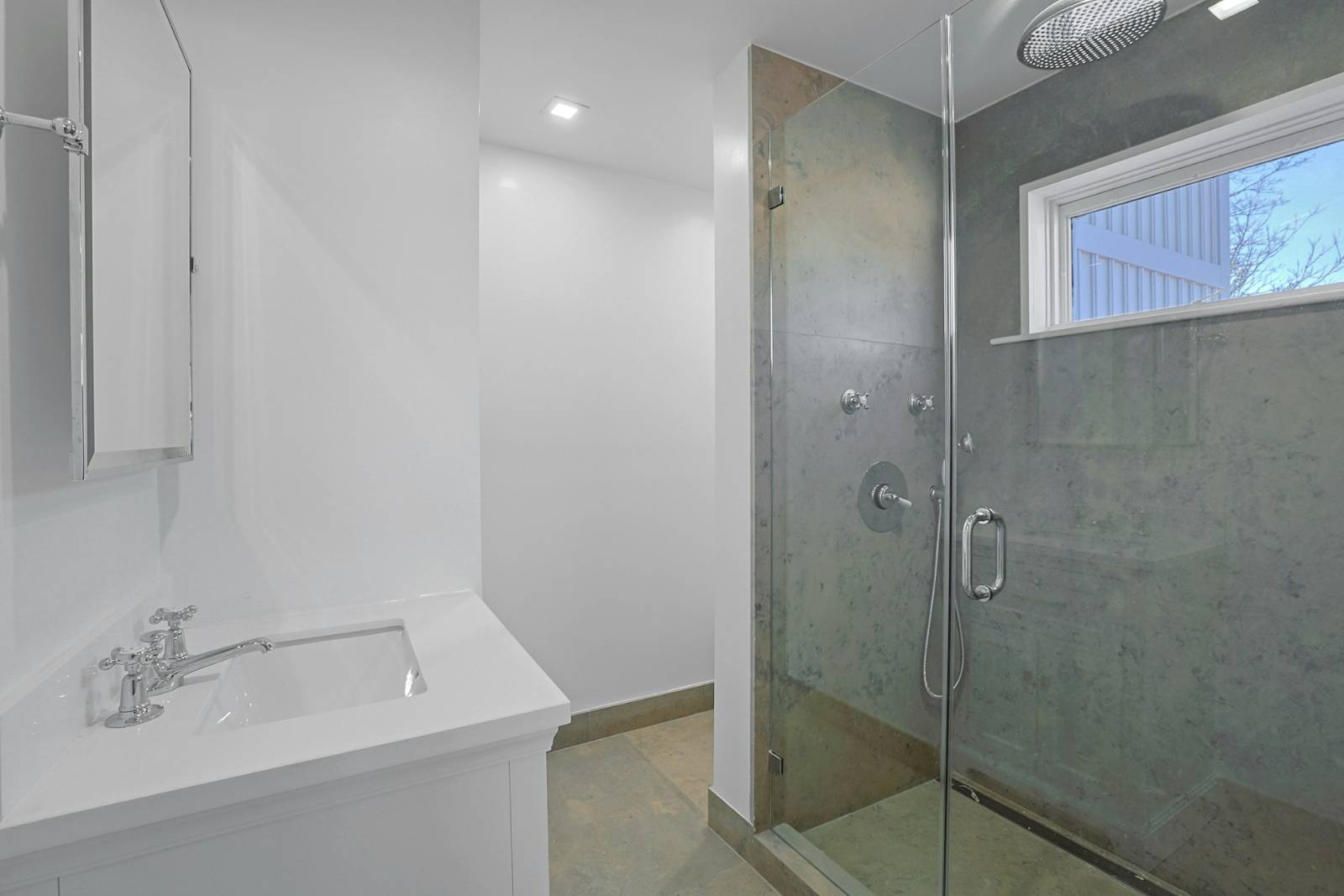 #16 photo, 4970 Independence Avenue, ブロンクス区 Hudson Hill, West of Highway , NY 10471