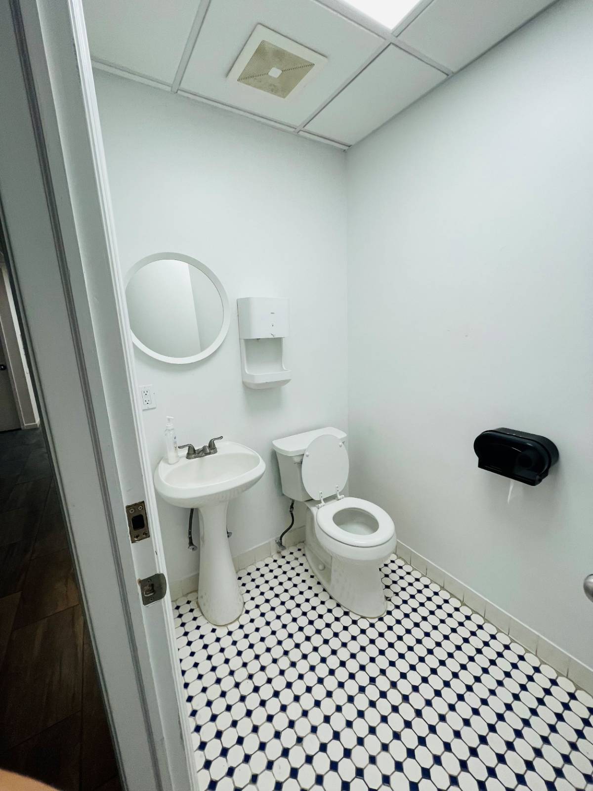 #5 photo, Glen Head Rd, ナッソー郡 Glen Head , NY 11545