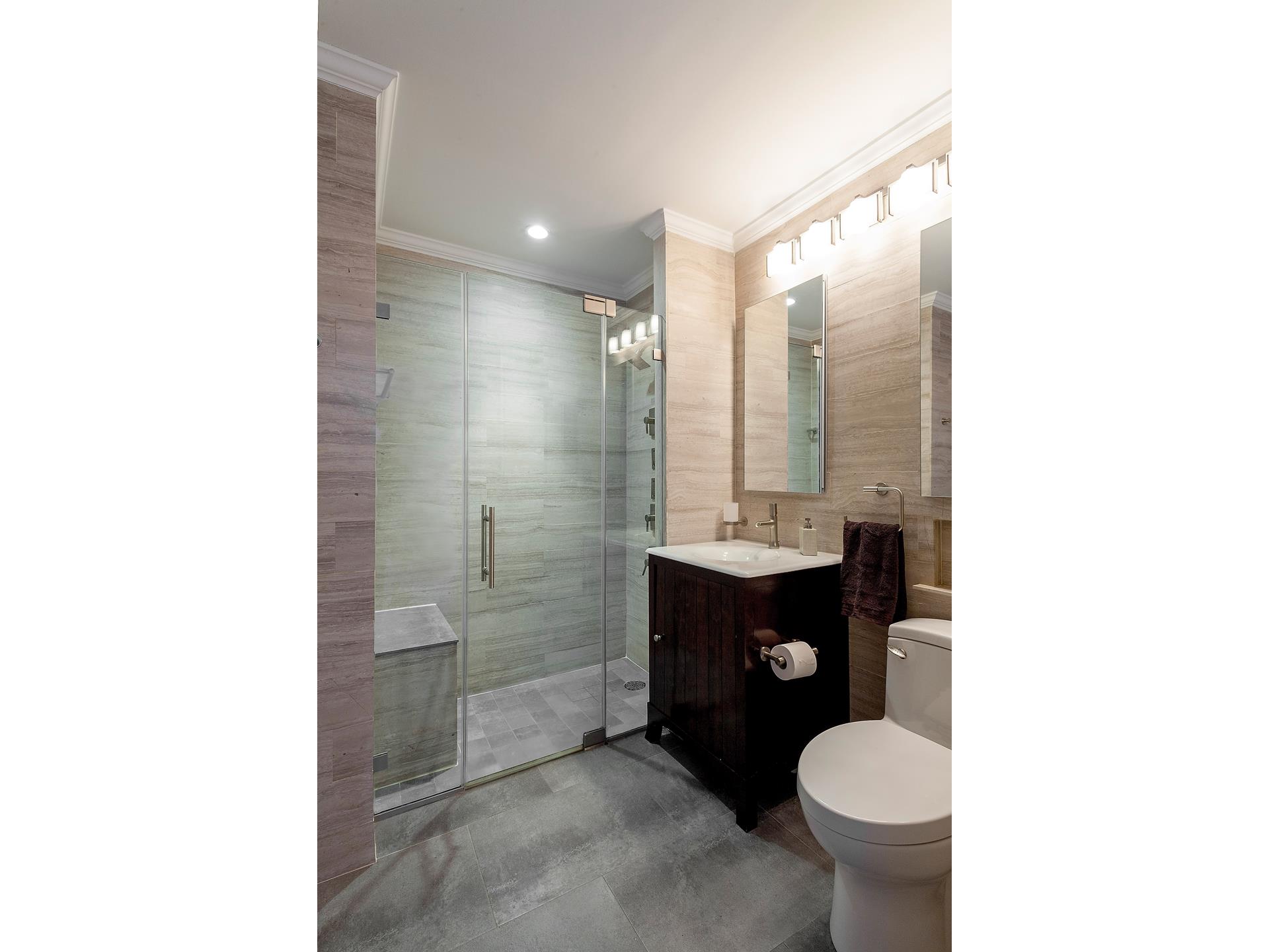 #5 photo, 404 E 76TH Street, マンハッタン Lenox Hill , NY 10021