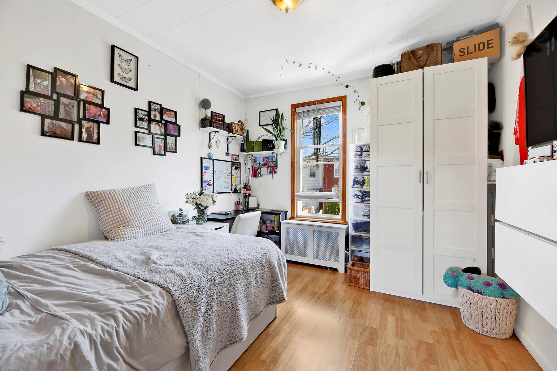 #13 photo, 68-21 75 Street, Куинс ‖ Middle Village , NY 11379