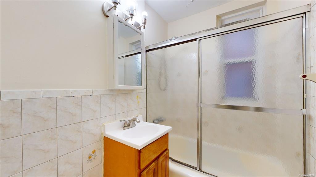 #14 photo, 88-10 35th Avenue, 皇后区 杰克逊高地 Jackson Heights , NY 11372