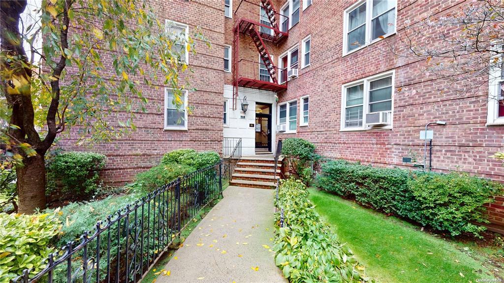 #19 photo, 88-10 35th Avenue, 皇后区 杰克逊高地 Jackson Heights , NY 11372