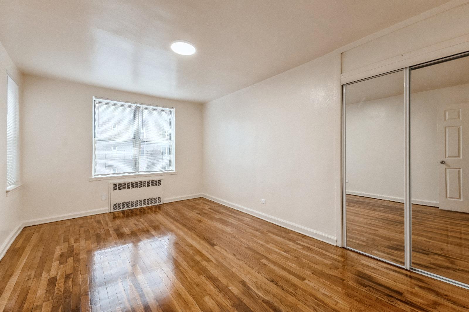 #12 photo, 105-24 67 Avenue, クイーンズ区 Forest Hills , NY 11375