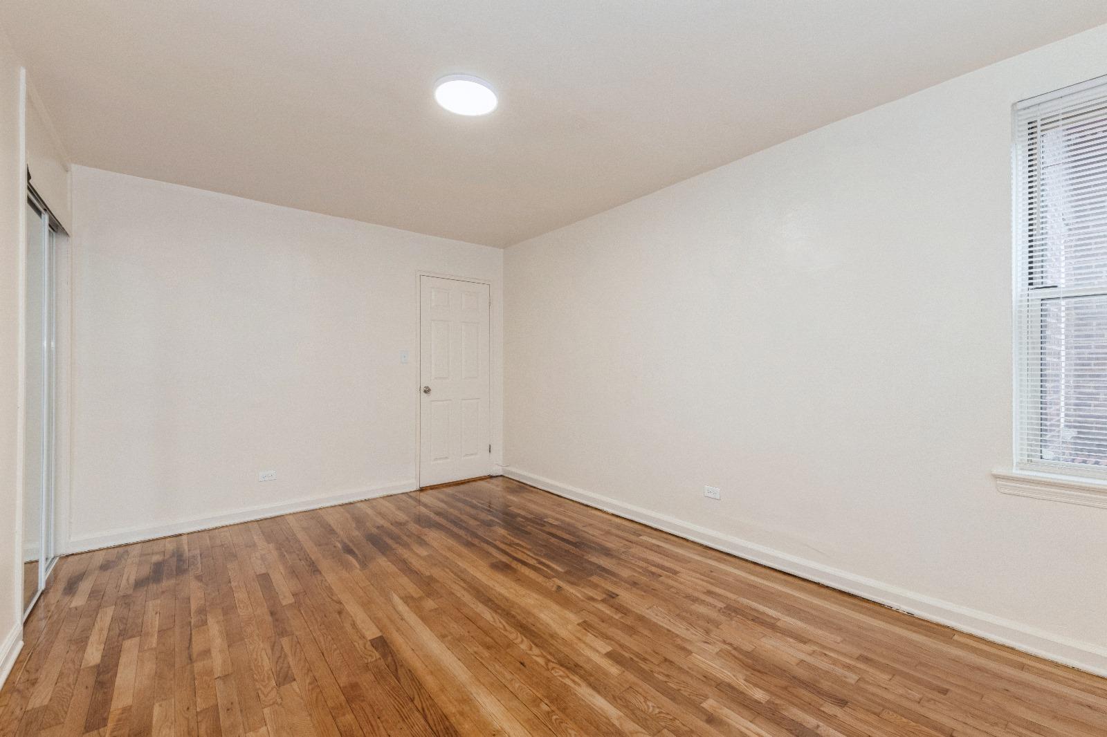 #15 photo, 105-24 67 Avenue, クイーンズ区 Forest Hills , NY 11375