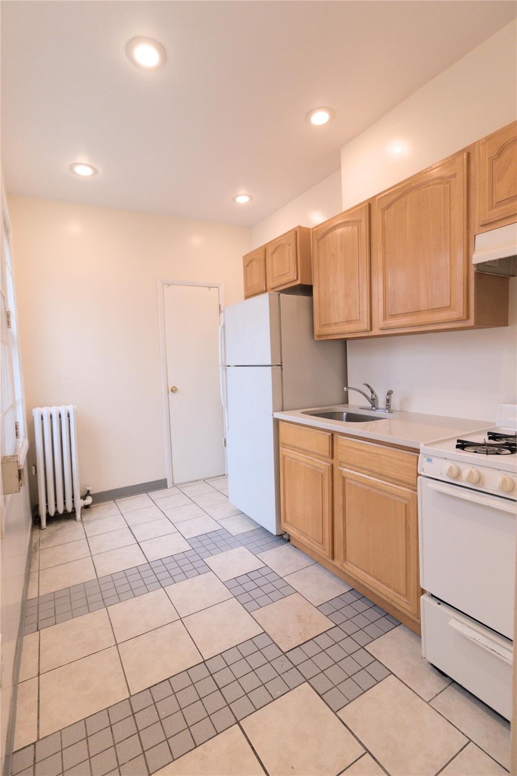 #16 photo, 10634 Sutphin Boulevard, クイーンズ区 Jamaica , NY 11435