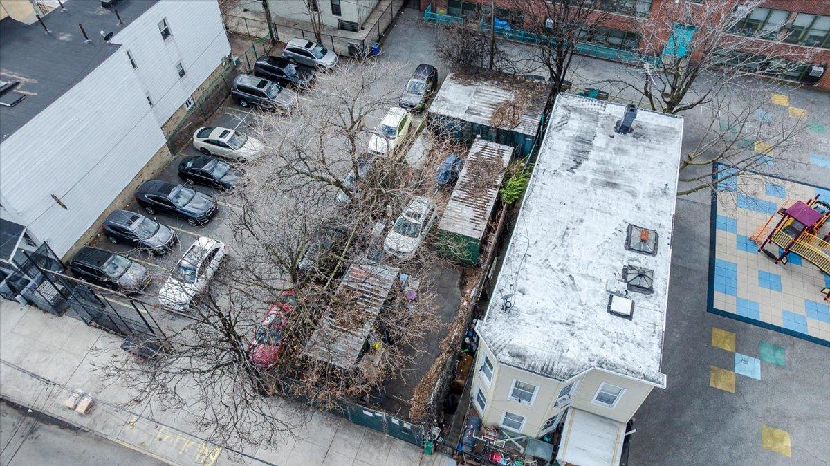 #16 photo, 1667 Hunt Avenue, ブロンクス区 Bronx , NY 10462