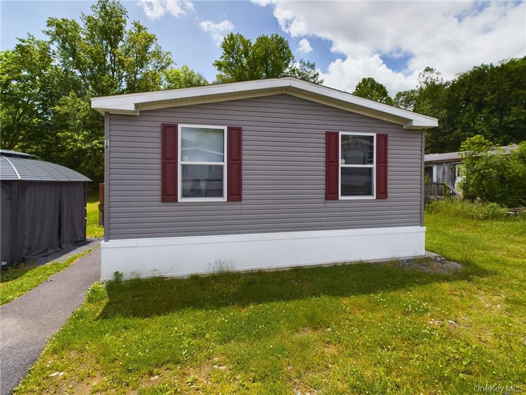 #4 photo, 18 Shore Lane, Burlingham , NY 12722