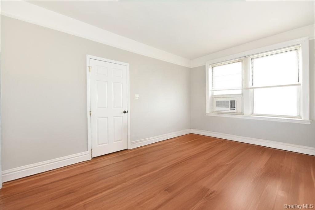 #5 photo, 4 Maple Drive, ナッソー郡 Great Neck , NY 11021