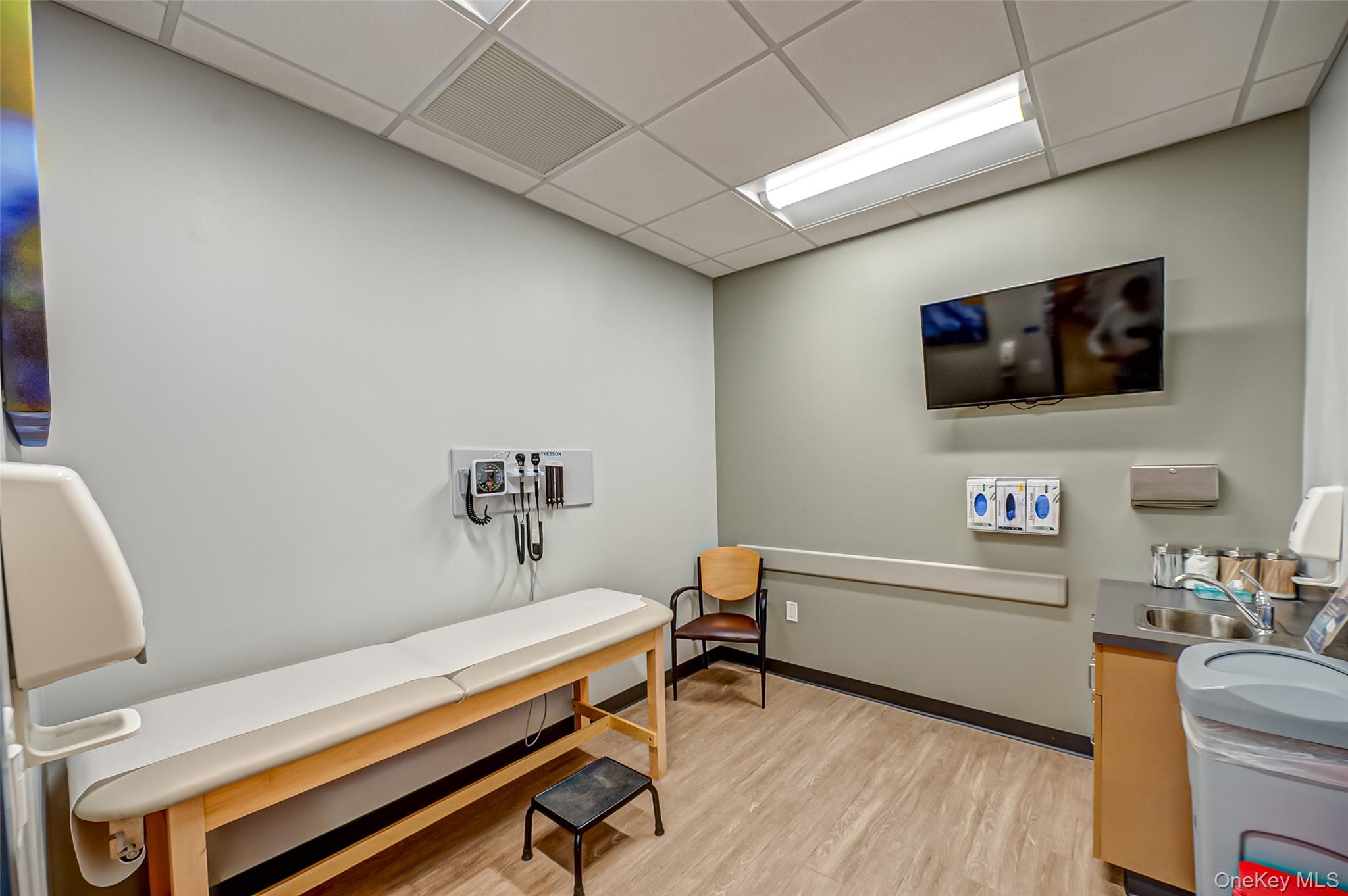 #11 photo, 24 Railroad Avenue, サフォーク郡 Patchogue , NY 11772