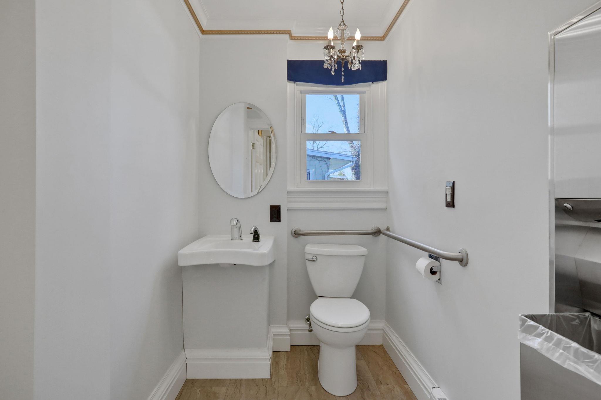 #17 photo, 411 Albany Avenue, Kingston , NY 12401