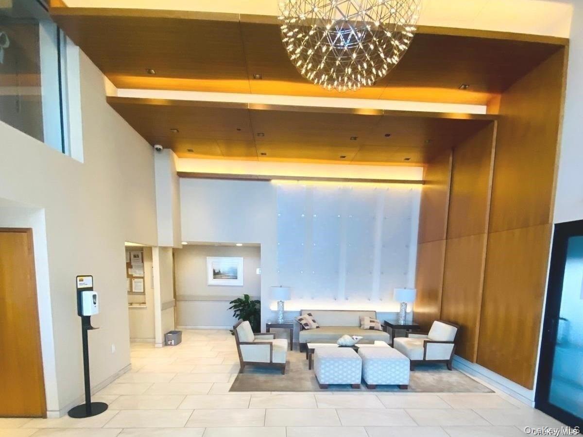 #18 photo, 170 W Broadway, ナッソー郡 Long Beach , NY 11561