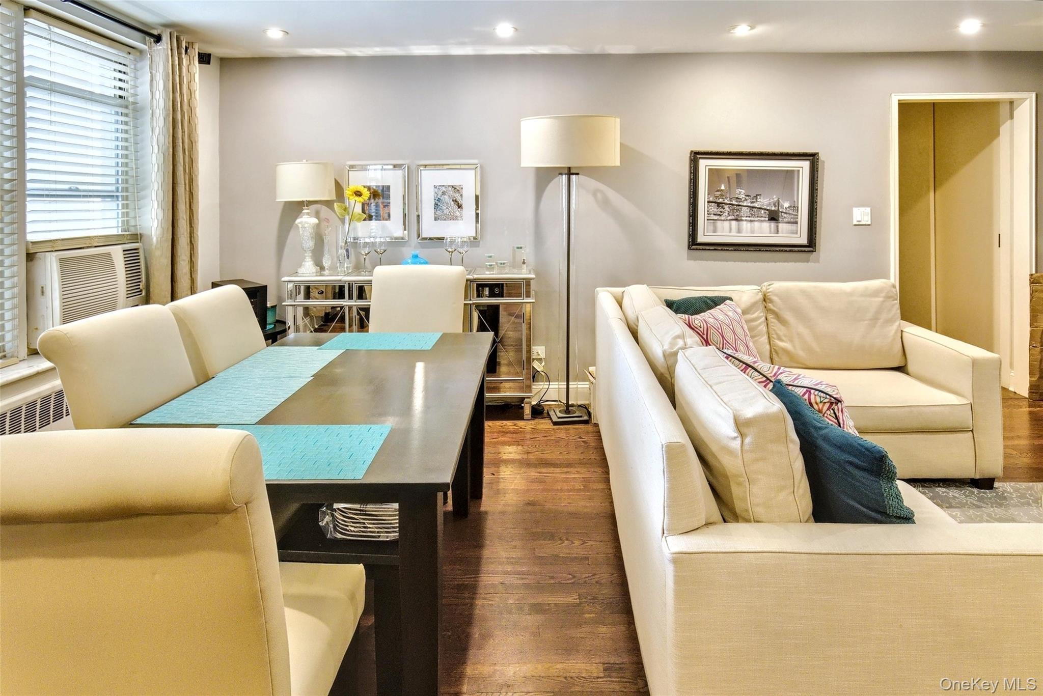 #2 photo, 105-25 67th Avenue, クイーンズ区 Forest Hills , NY 11375