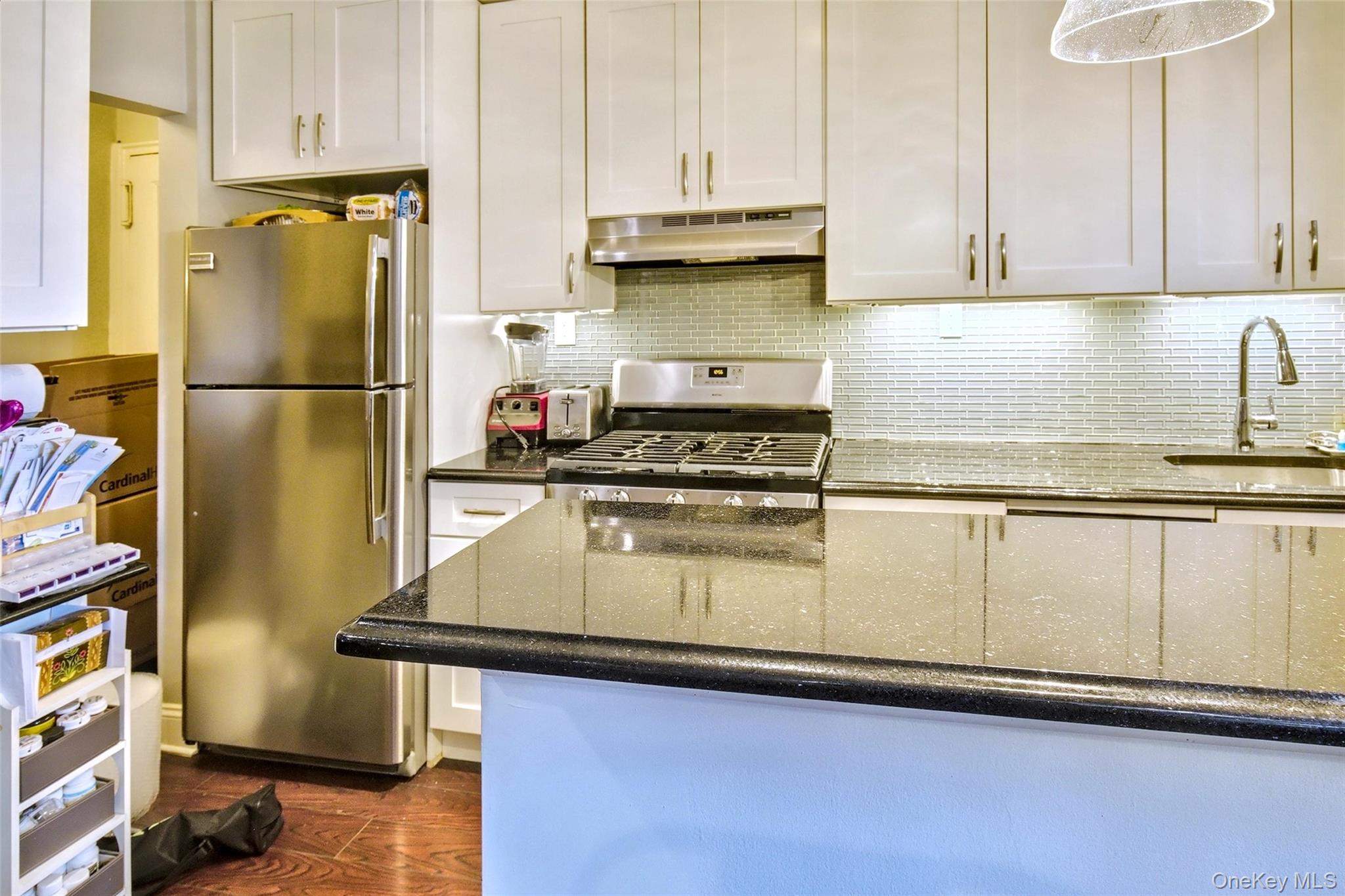 #5 photo, 105-25 67th Avenue, クイーンズ区 Forest Hills , NY 11375