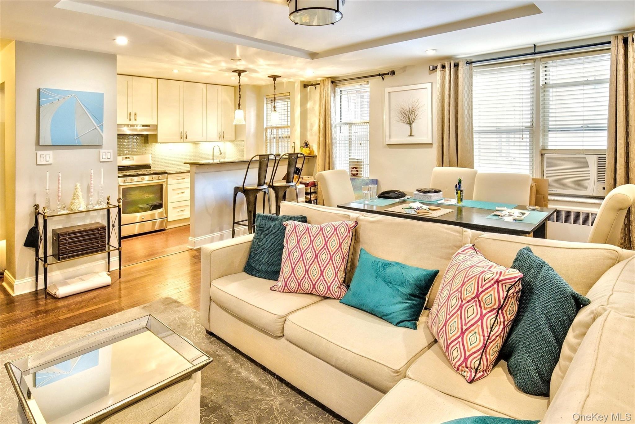 #6 photo, 105-25 67th Avenue, クイーンズ区 Forest Hills , NY 11375