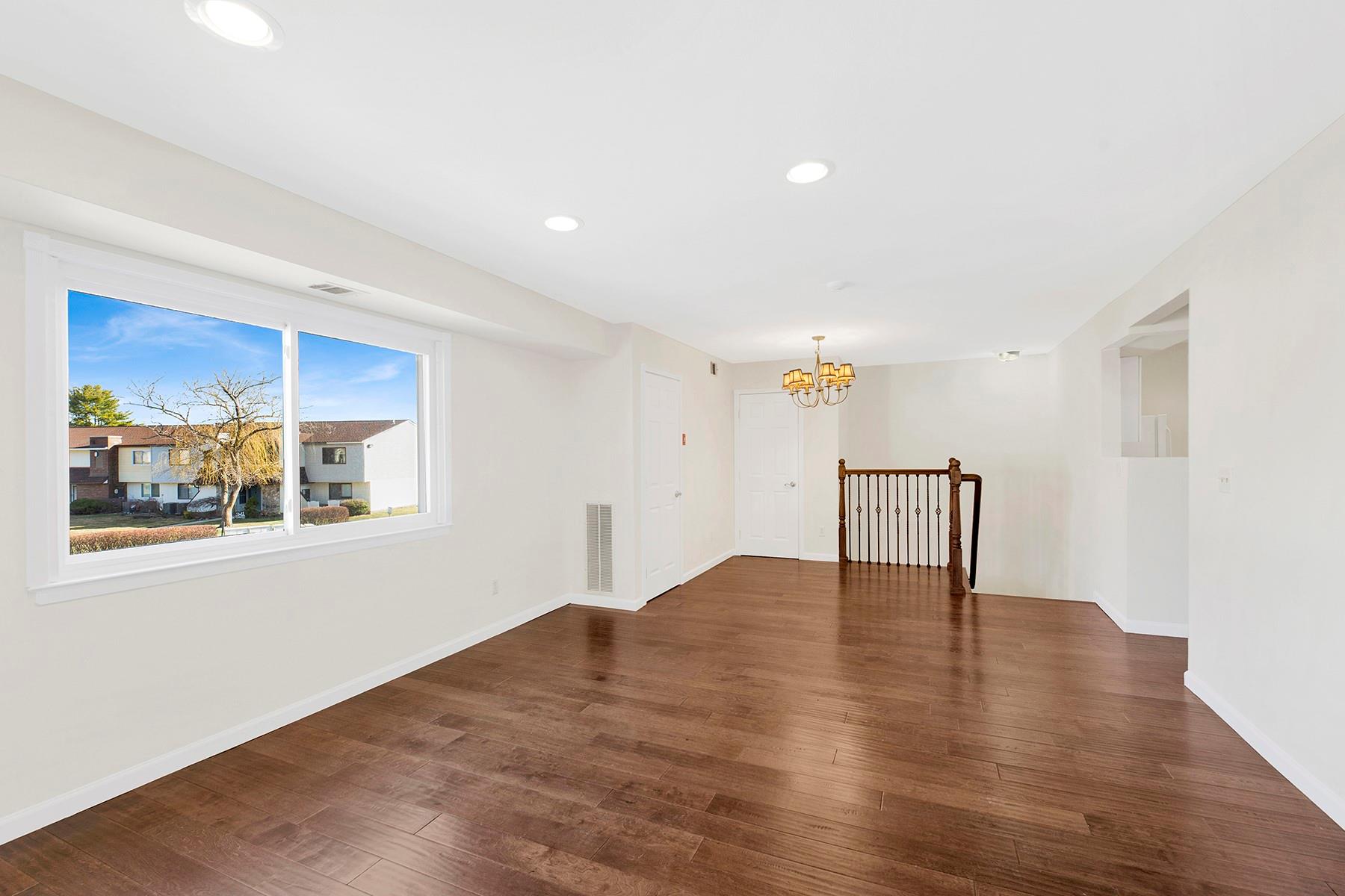 #4 photo, 38 Point Circle South, Coram , NY 11727