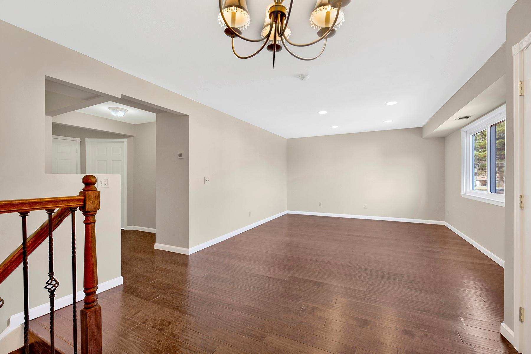 #6 photo, 38 Point Circle South, Coram , NY 11727