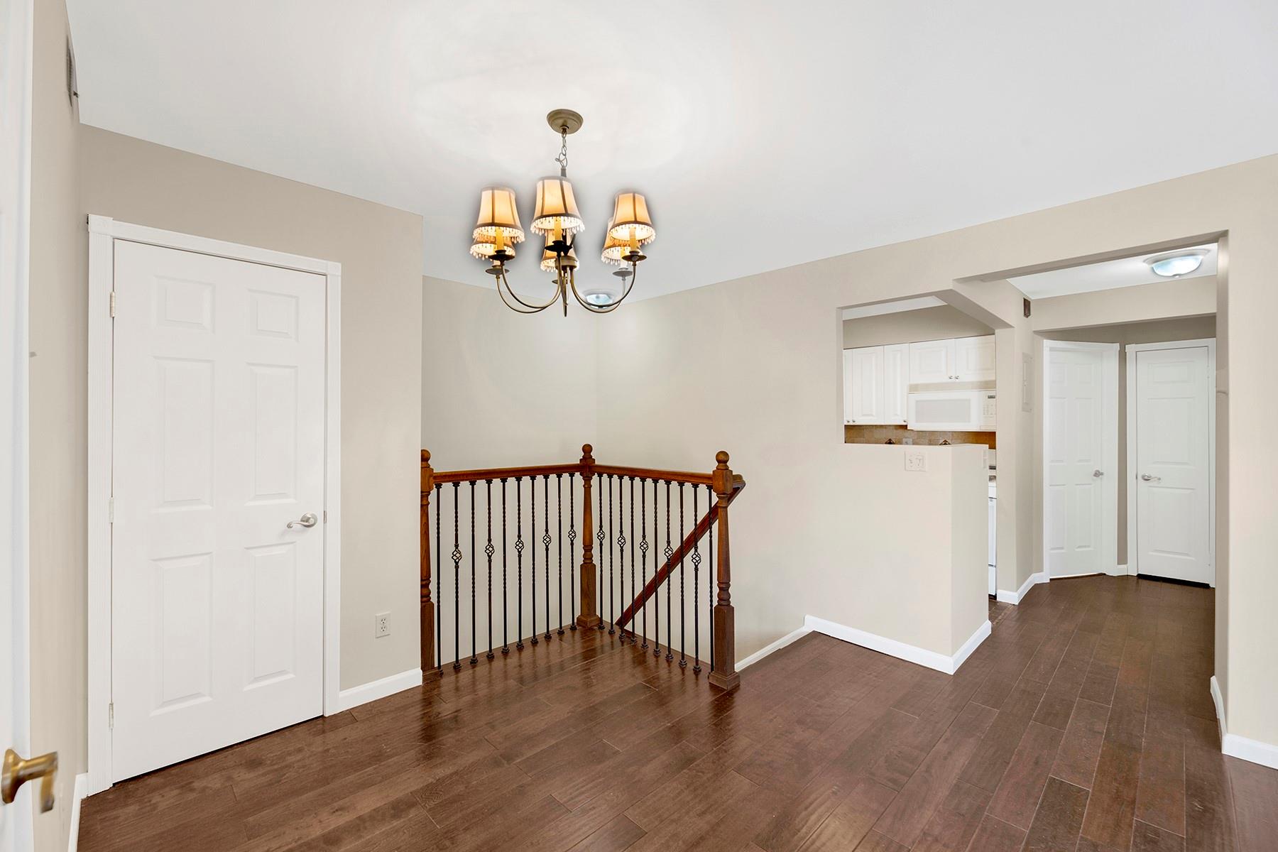 #7 photo, 38 Point Circle South, Coram , NY 11727