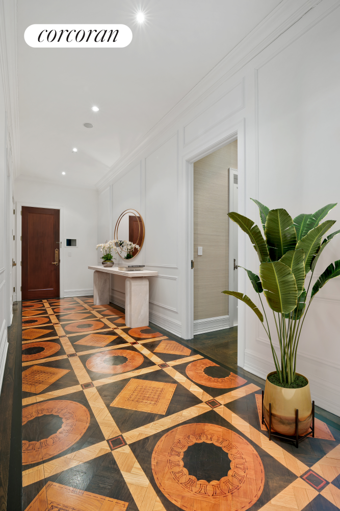 #6 photo, 1 CENTRAL Park S, マンハッタン Central Park South , NY 10019