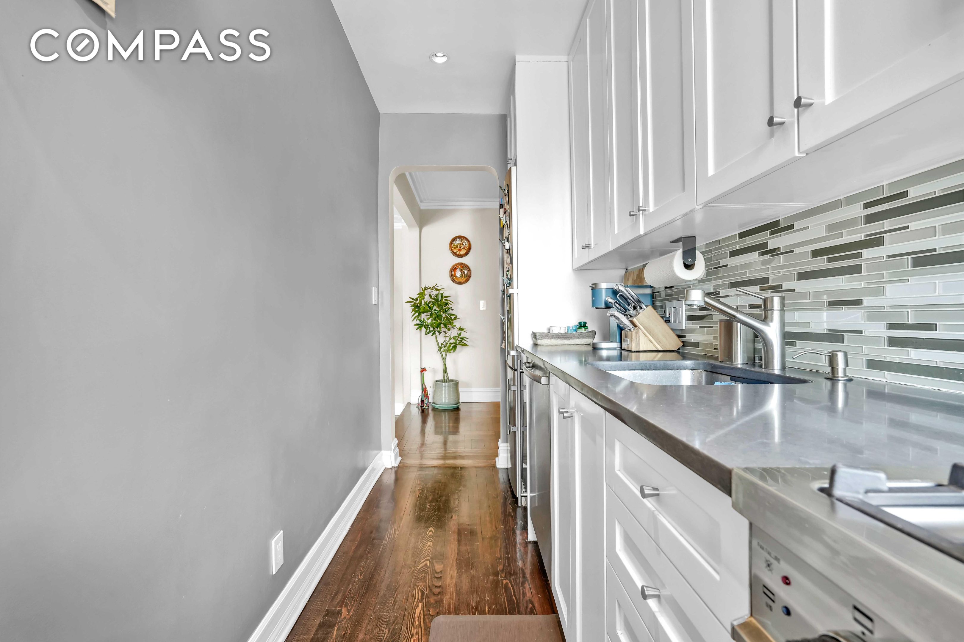 #21 photo, 255 W 23rd Street, マンハッタン Chelsea , NY 10011