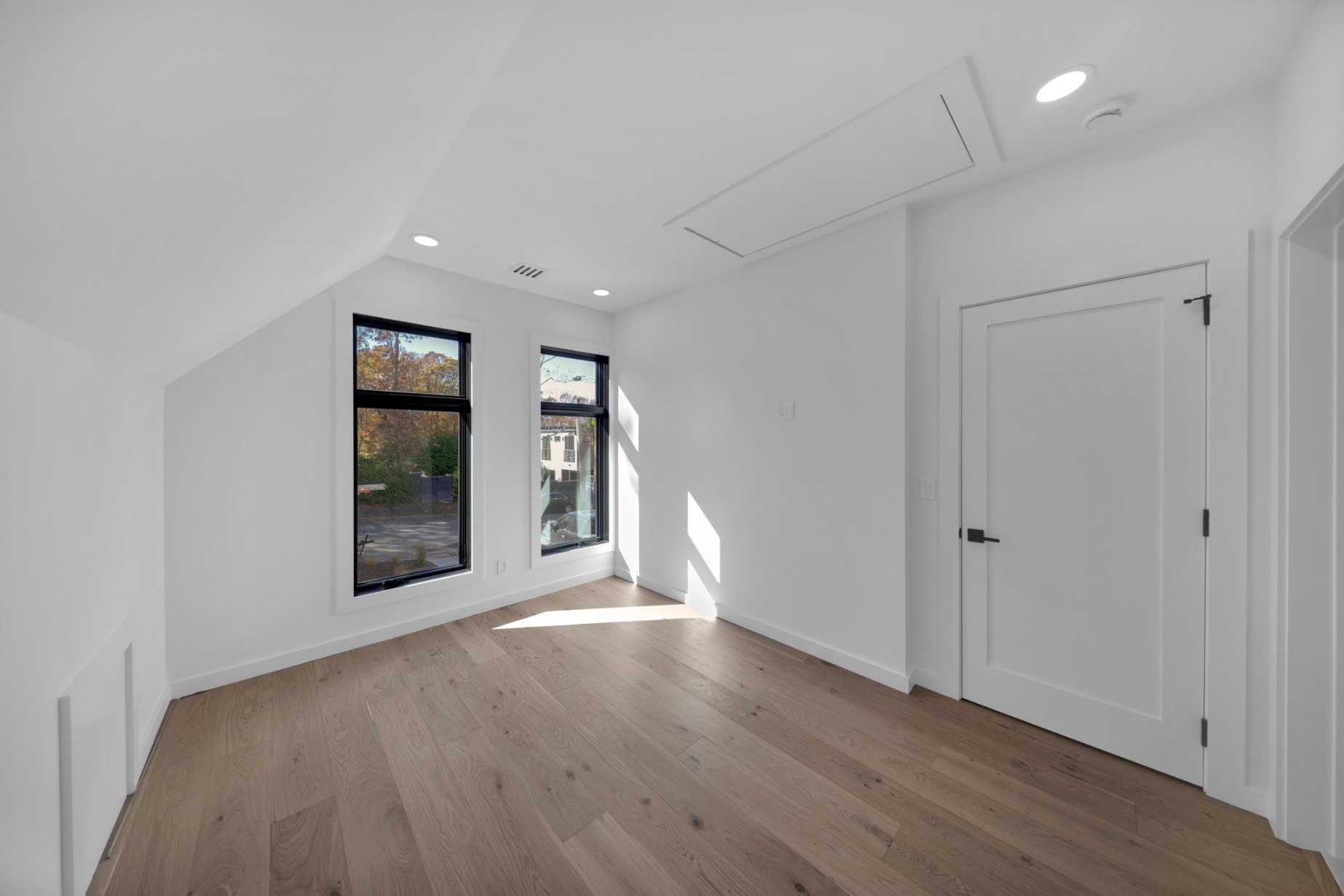 #16 photo, 78 Walker Ave, Sag Harbor , NY 11963