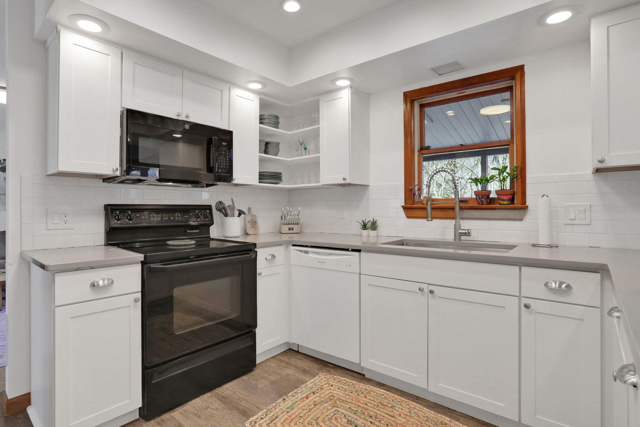 #20 photo, 2 Durmo Road, New Paltz , NY 12561