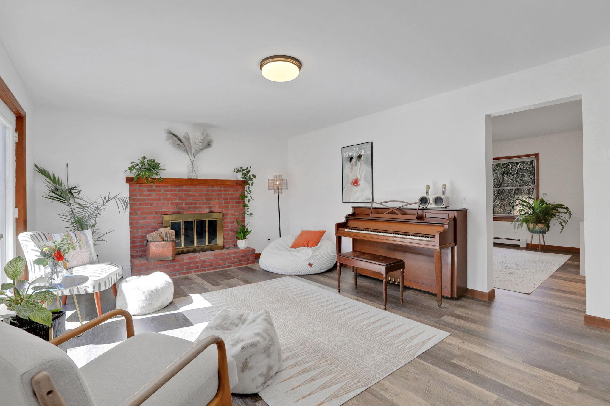 #6 photo, 2 Durmo Road, New Paltz , NY 12561