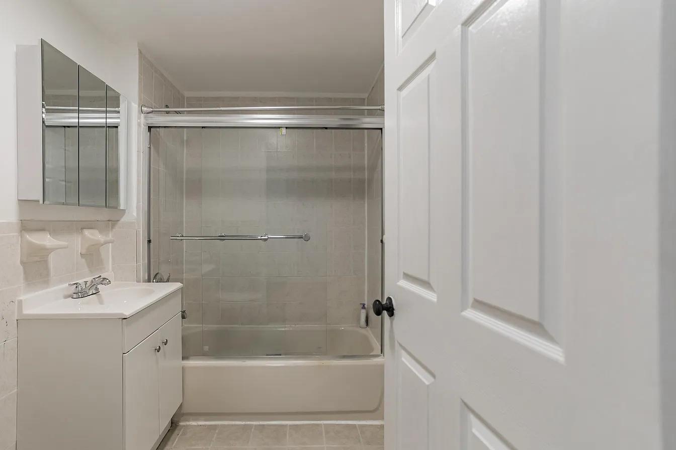 #12 photo, 2655 Briggs Avenue, Bronx , NY 10458