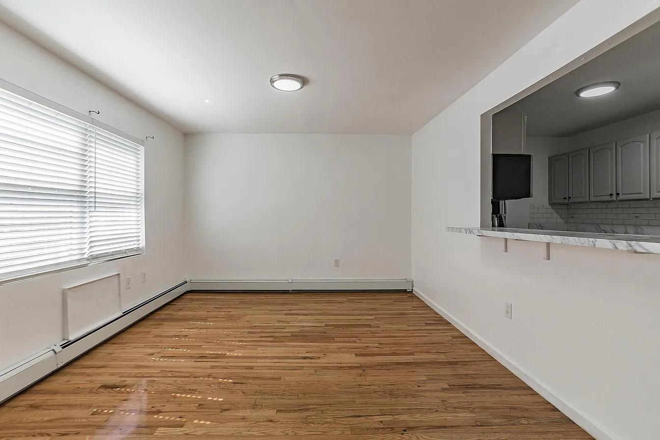 #17 photo, 2655 Briggs Avenue, Bronx , NY 10458