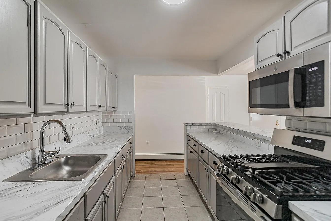 #5 photo, 2655 Briggs Avenue, Bronx , NY 10458