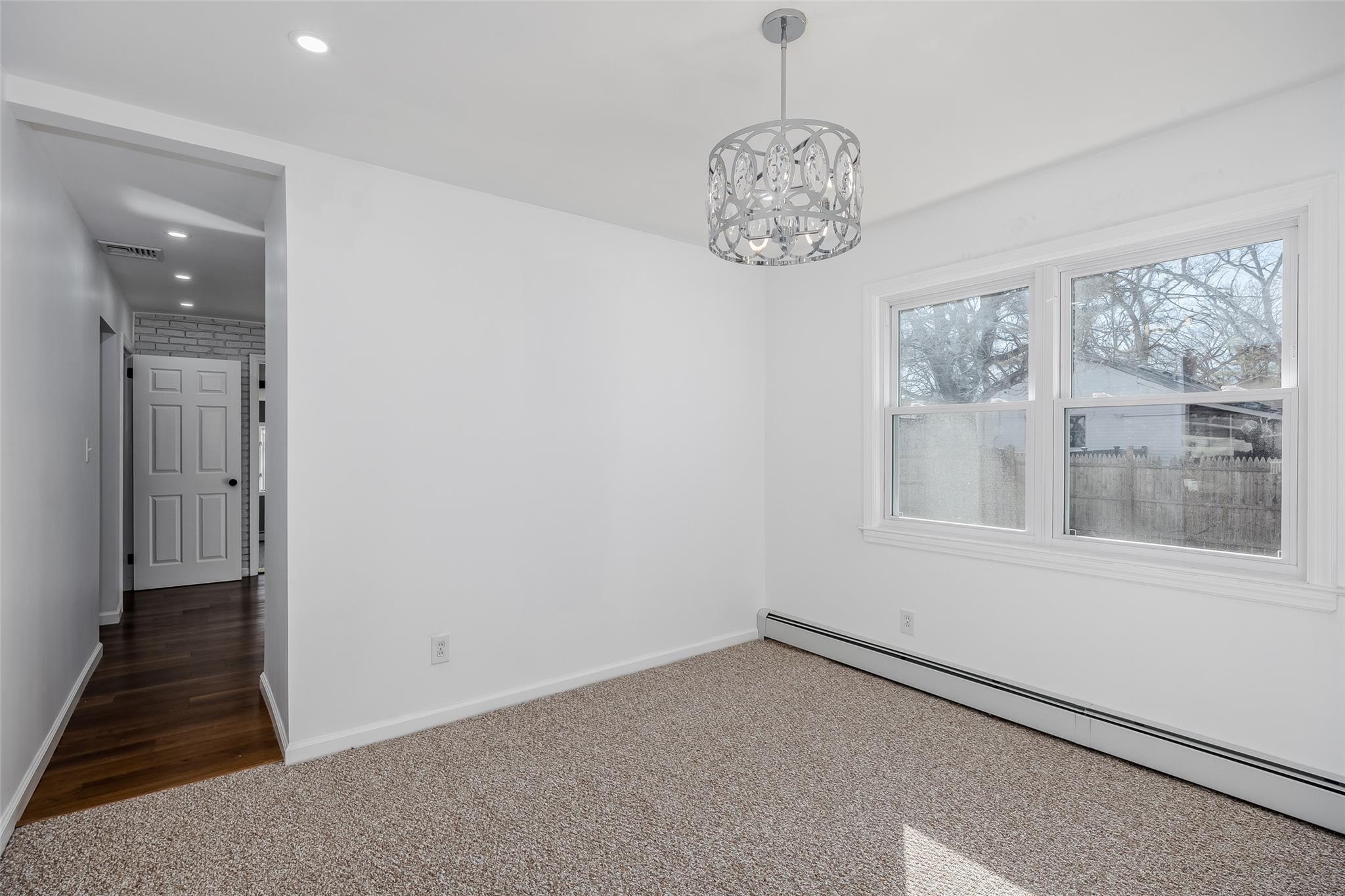 #10 photo, 340 Westchester Avenue, サフォーク郡 West Babylon , NY 11704