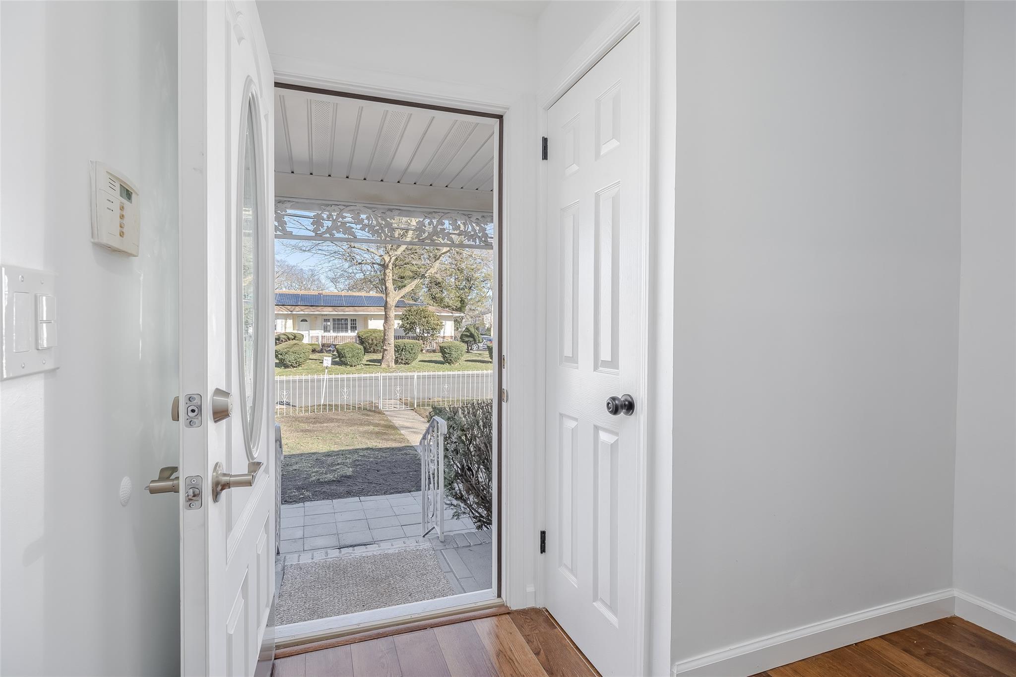 #4 photo, 340 Westchester Avenue, サフォーク郡 West Babylon , NY 11704