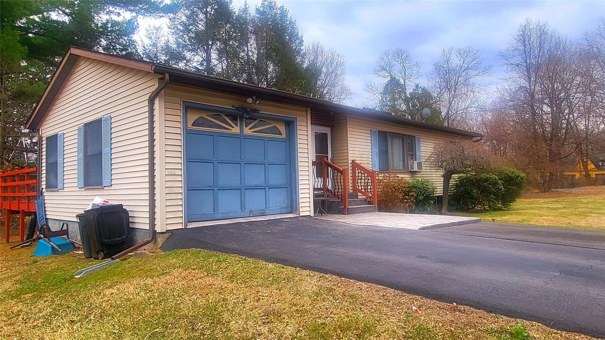 #2 photo, 9 Louise Drive, New Windsor , NY 12553