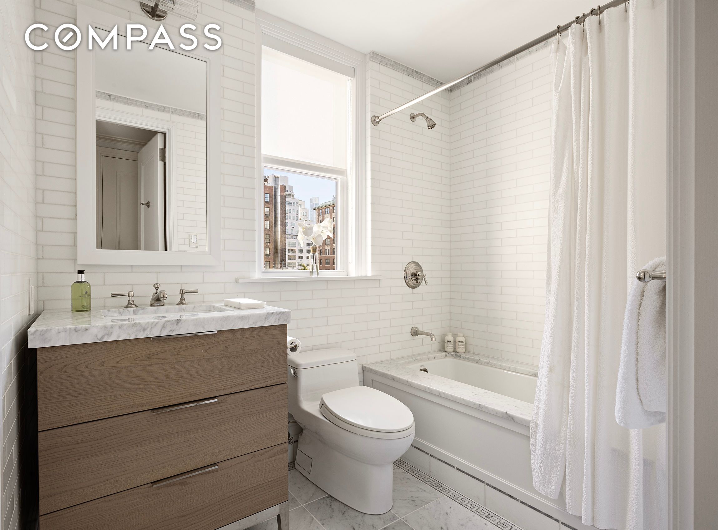 #11 photo, 40 E 66th Street, マンハッタン Lenox Hill , NY 10065