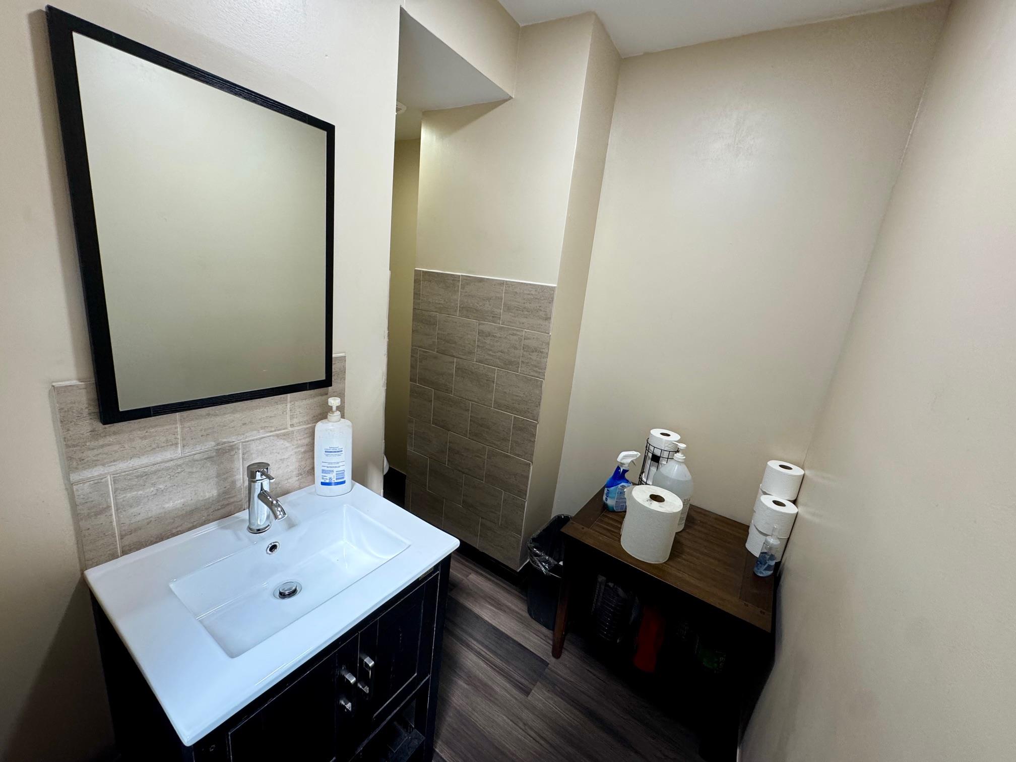 #17 photo, 63-07 Fresh Pond Road, クイーンズ区 Ridgewood , NY 11385