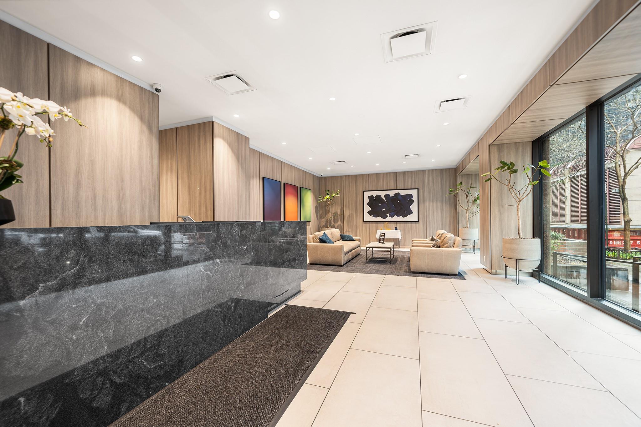 #18 photo, 305 E 40th Street, マンハッタン New York (Manhattan) , NY 10016