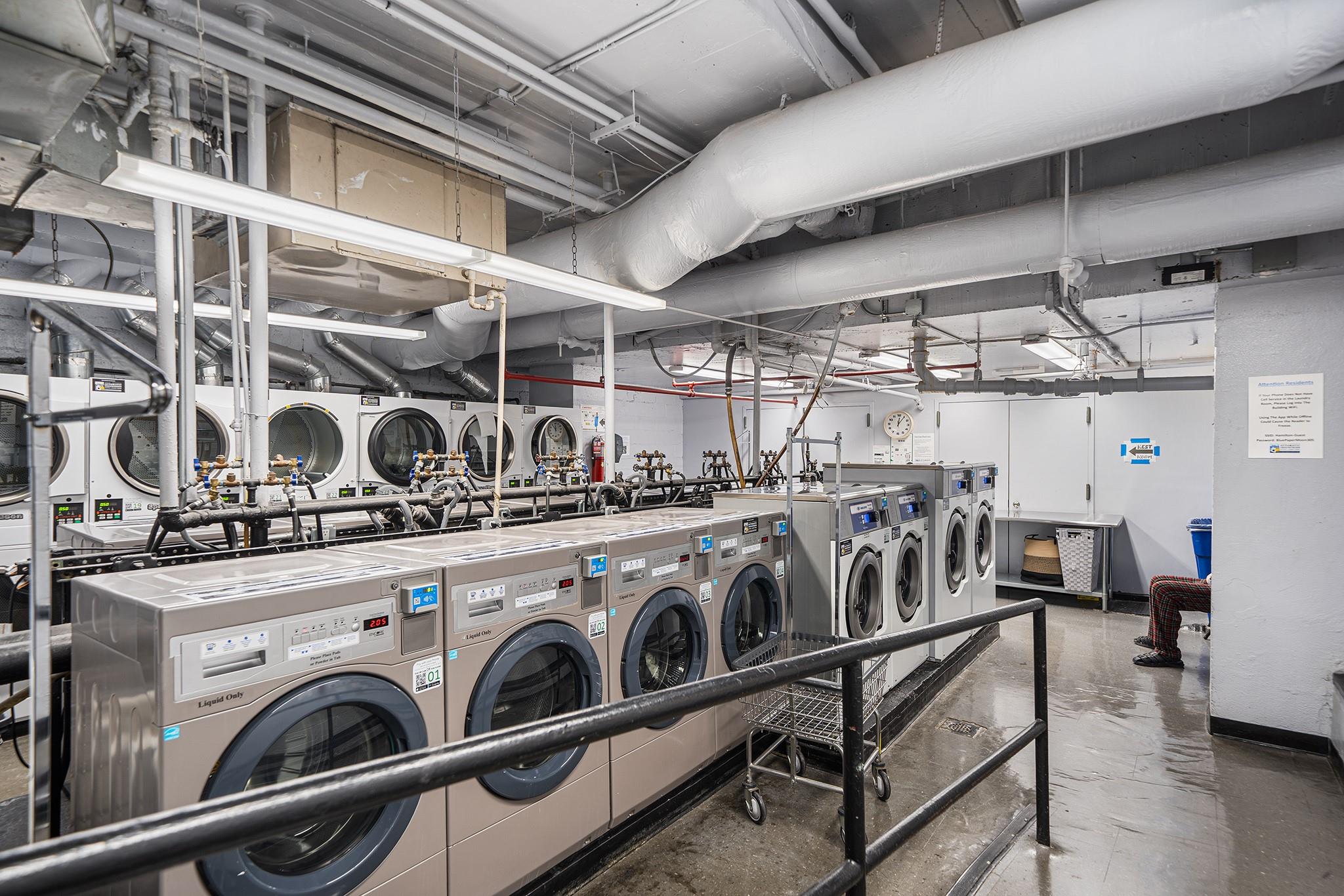 #19 photo, 305 E 40th Street, マンハッタン New York (Manhattan) , NY 10016