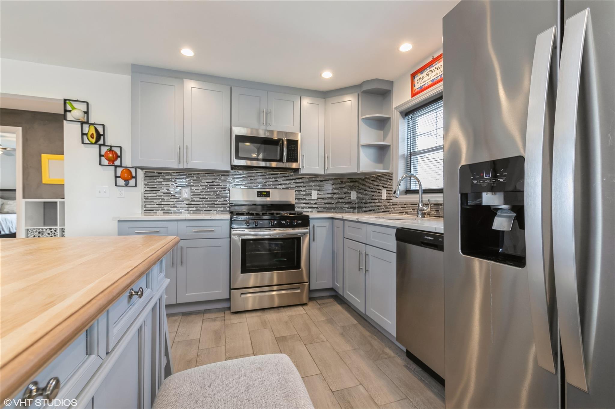 #12 photo, 4100 Youngs Avenue, 東長島 Southold , NY 11971