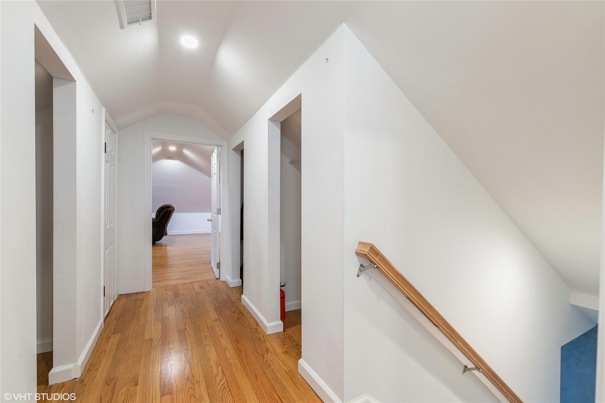 #17 photo, 4100 Youngs Avenue, 東長島 Southold , NY 11971