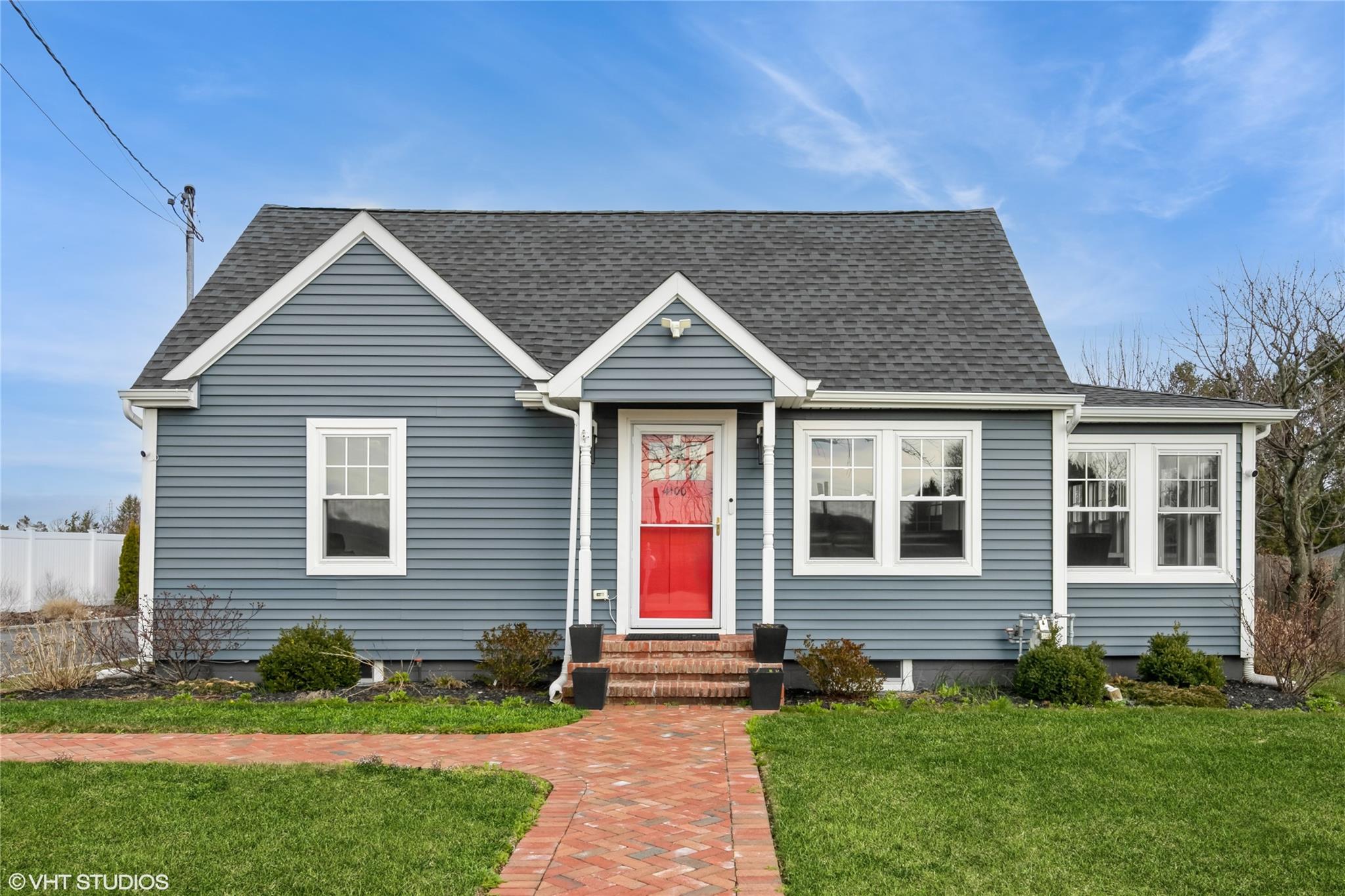 #2 photo, 4100 Youngs Avenue, 東長島 Southold , NY 11971