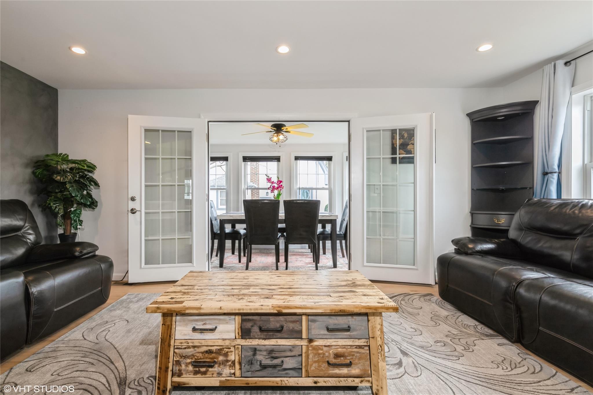 #5 photo, 4100 Youngs Avenue, 東長島 Southold , NY 11971