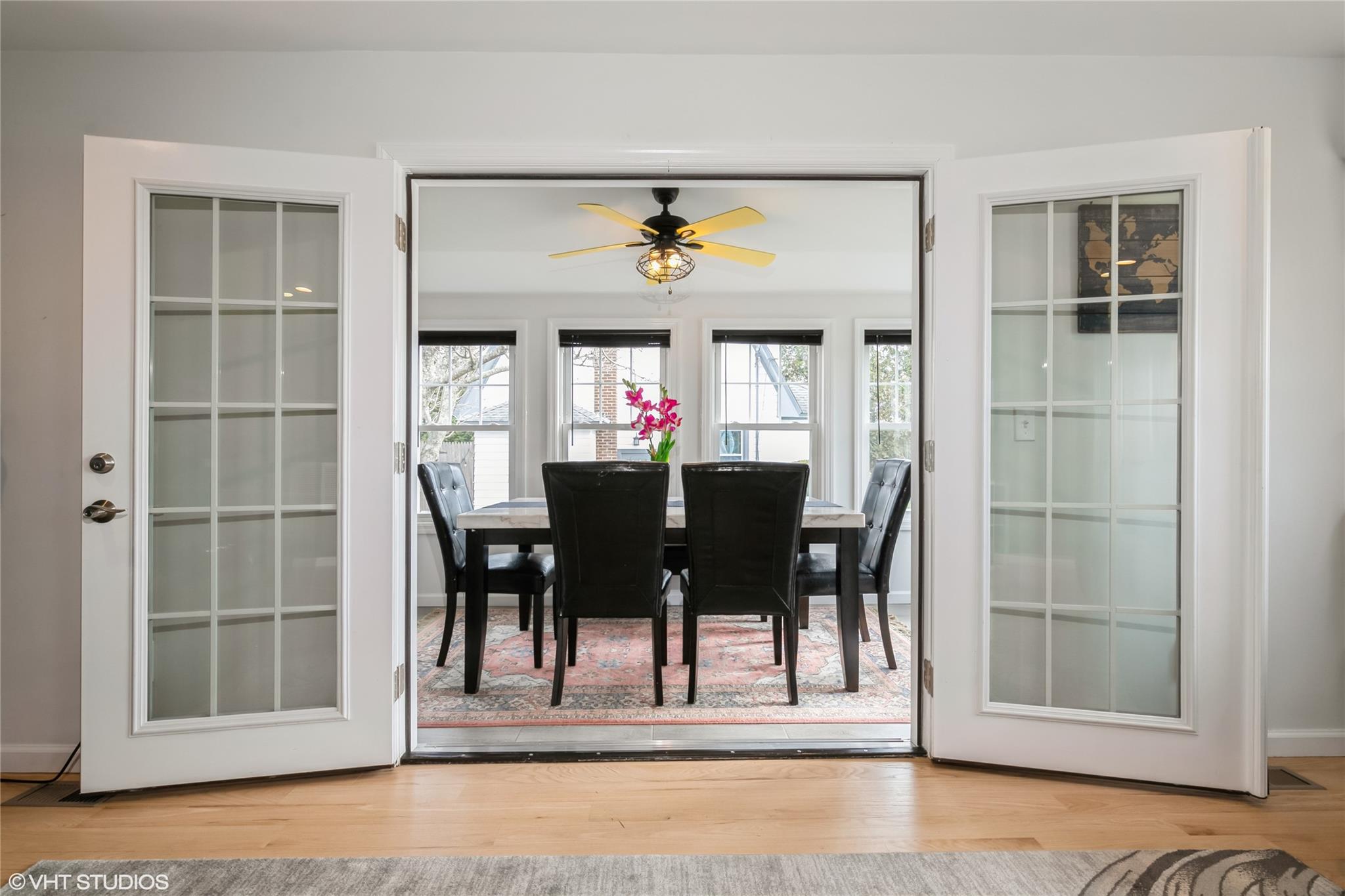 #7 photo, 4100 Youngs Avenue, 東長島 Southold , NY 11971