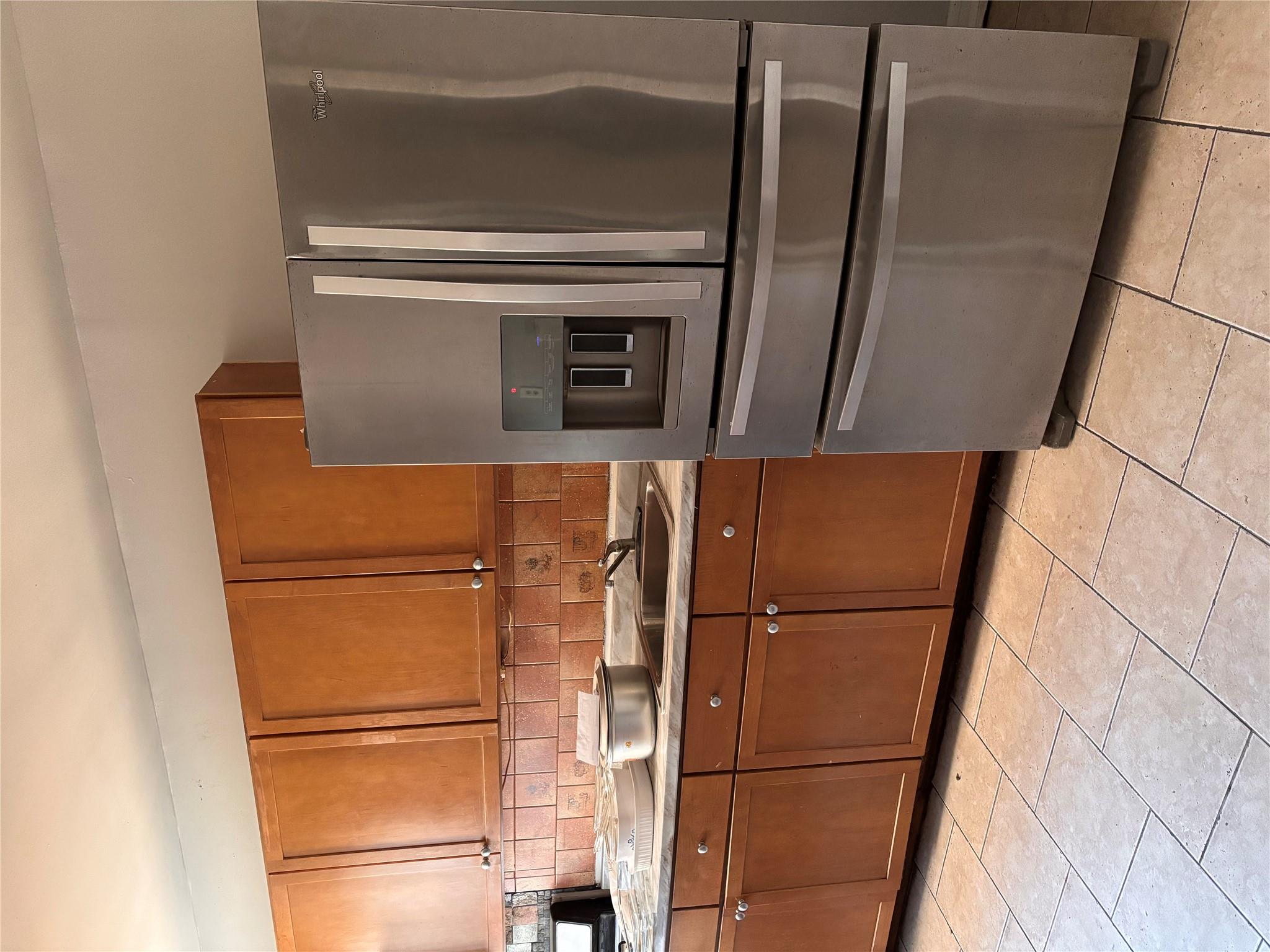 #2 photo, 84-16 Elmhurst Avenue, クイーンズ区 Elmhurst , NY 11373